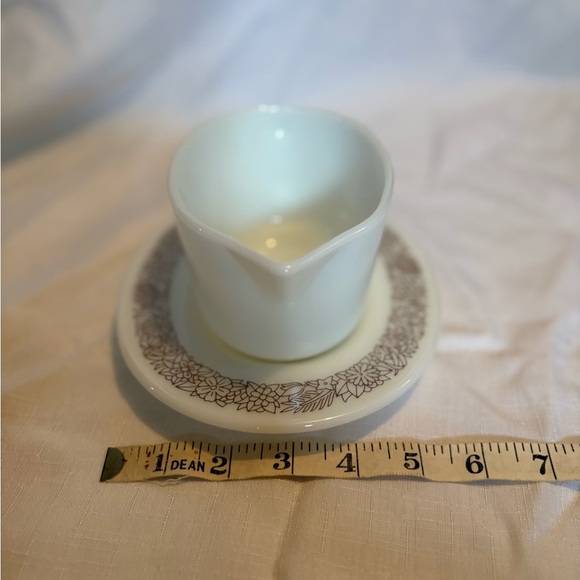 Vintage Pyrex Woodland Gravy Boat - Picture 7 of 7